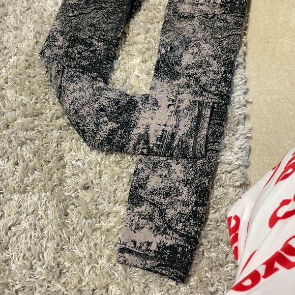 athleta leggings - Picture 4 of 4